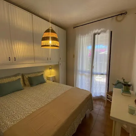 Casa Albamare 公寓 *